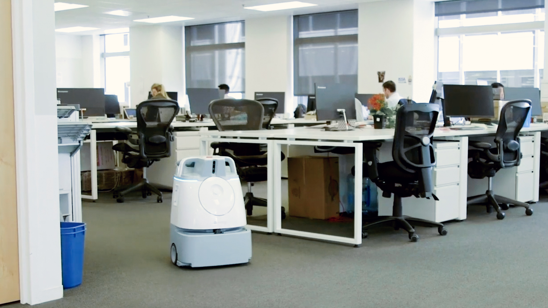 Powerful robot vacuum cleaner office